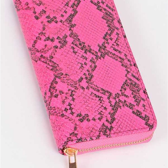 Neon Pink color, Accordion style wallet w/a zipper closure; Python print - Picture 4 of 9